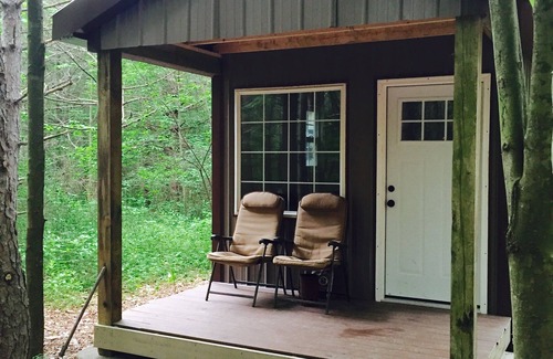 Prattsburgh Cabina | Cabañas / minutos rústicos de Keuka Wine Trail de Heron Hill Winery, Bully Hill