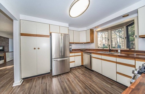 Landrum Casa | Bird Mountain Hideaway