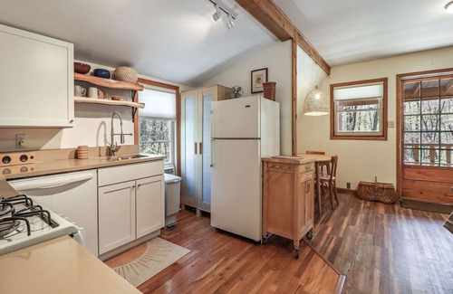 Wheeler Casa | Bird`s Nest in the Indiana Dunes