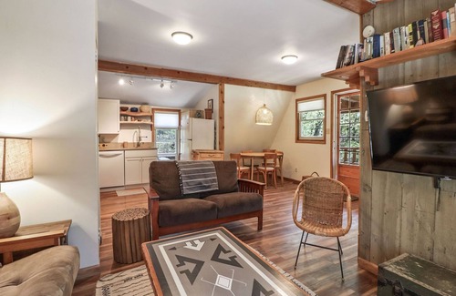 Wheeler Casa | Bird`s Nest in the Indiana Dunes