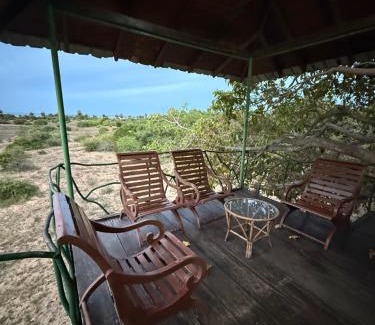 Vadamaradchy East Cabina | Bird Sanctuary Nature Park Army Welfare Resort and Tree House