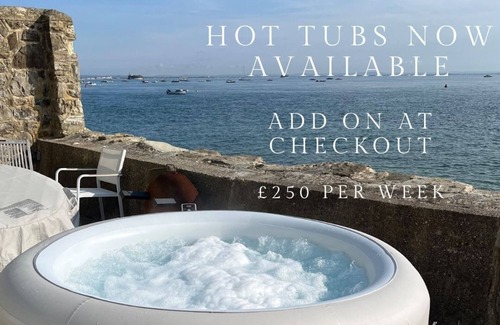 Bembridge Cabaña | Birdham Four - sleeps 4 guests in 2 bedrooms