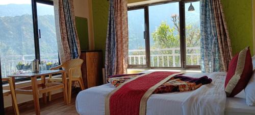 Naina Range Casa | Birds Hill View Homestay