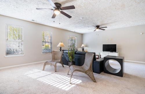 Southwest Raleigh Casa | Birdwatchers 3BR Escape Near Raleigh Trails & NCSU