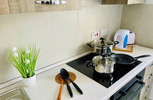 Birgu Apartamento | Birgu 2BR Comfort By Holihomes
