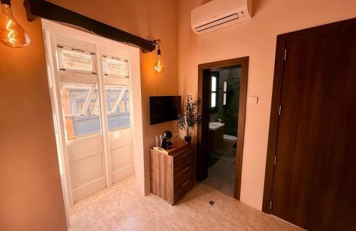 Birgu Casa | Birgu Square House By Holi