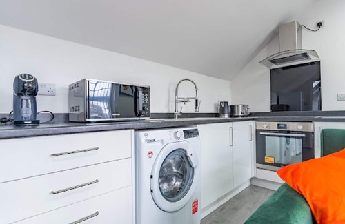 Birmingham Apartamento | Birmingham Apt-sleeps 4-walk to City Centre-pets