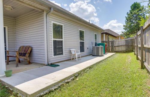 New Castle Casa | Birmingham Home with Yard - 15 Mi to Downtown!