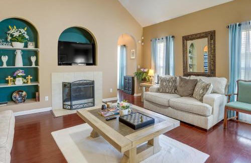 New Castle Casa | Birmingham Home with Yard - 15 Mi to Downtown!
