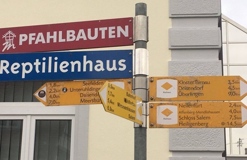 Uhldingen-Muehlhofen Apartamento | Apartamento de 4 **** Birnaublick en Uhldingen con vista al lago, piscina cubierta y sauna