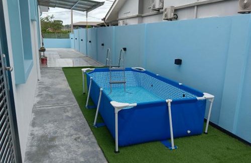 Si Rusa Casa | Biru Home Port Dickson 15 pax
