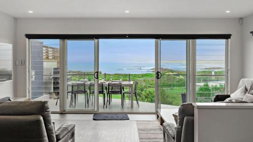 Anna Bay Casa | Birubi Beach House Anna Bay Beachfront