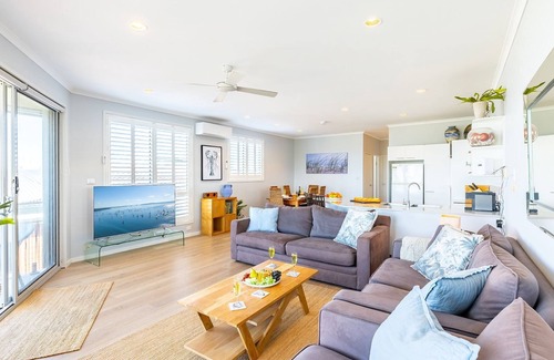 Anna Bay Casa | Birubi First Wave, 45a Ocean Ave - pet friendly, waterfront, waterviews, air con, Wi-Fi