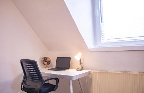 Solingen Apartamento | Bis 5 Personen, Parkplatz, Arbeitsplatz