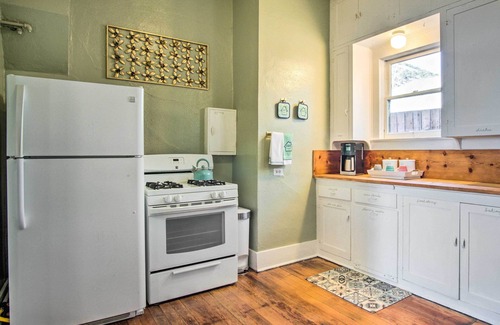Bisbee Cabaña | Bisbee Home: Fantastic Views & Walkable Location!