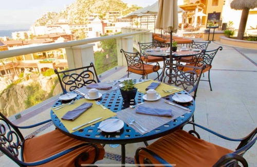 Marina Apartamento | BISBEE WEEK Black/Blue marlin tourn-on beach 2 bdrm condo.In the heart of CABO!
