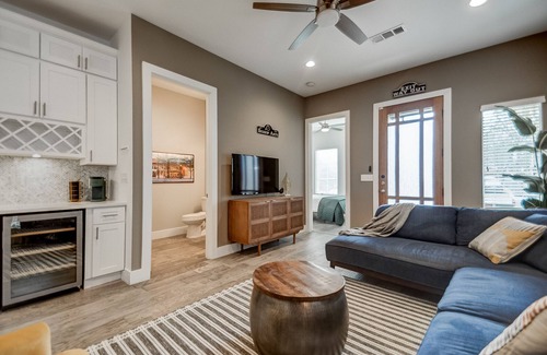 Oak Cliff Casa | Bishop Arts Abode!