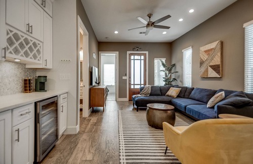 Oak Cliff Casa | Bishop Arts Abode!