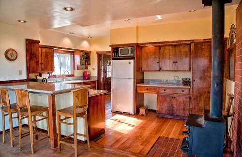 West Bishop Otro | Obispo de Granja, Spa, El 1 acre, 4300 por Mes