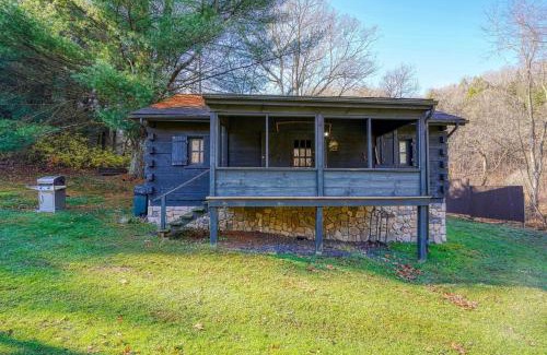 South Bloomingville Casa | Bison Hollow Hideaway