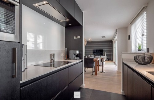 Heist Apartamento | Bistro Floor, perfect location to discover the coastline