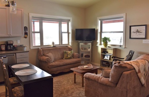 Stevensville Cabaña | Bitterroot Sky Cottage-What A View!