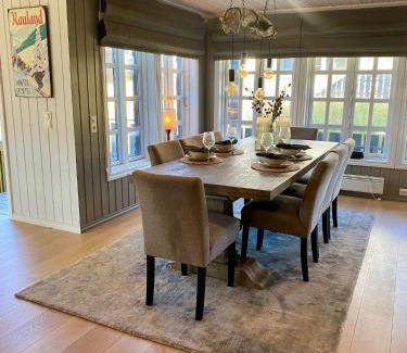 Rauland Casa | Bjarnebu - 4 bedroom cabin in Rauland