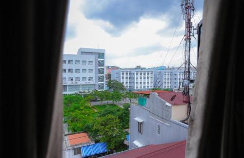 Hue City Centre Hotel | BK48