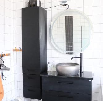 Farjestaden Casa | Blå rummet - Rum i familjärt boende - Sängkläder & handdukar ingår