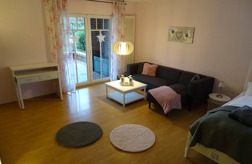 Wiesmoor Apartamento | Blüteno1 mit Sauna, Kamin und Garten. Haustierfreundlich!