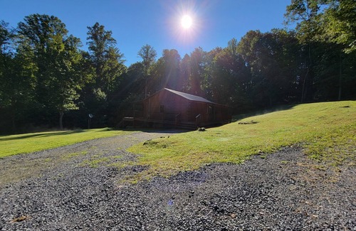 Hico Cabina | Black Bear Cabin, private and secluded!