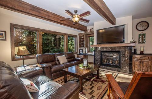 Sunnyside Casa | Black Bear Haus By Hauserman Rentals