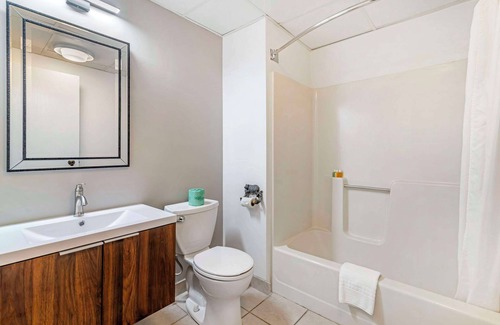 Orono Hotel | Black Bear Inn, Ascend Hotel Collection