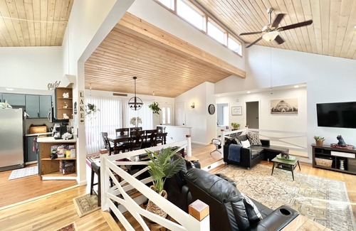 Basye Cabaña | Black Bear Lodge: Cozy Cabin, NEW Noon Check-in