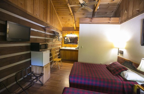 Slade Hotel | Black Bear Lodge Motel