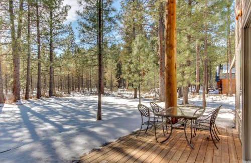 Black Butte Ranch Casa | Black Butte Manor Bordering Forest
