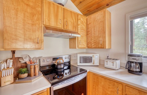 Black Butte Ranch Casa | Black Butte Ranch Cabin on the 7th Fairway