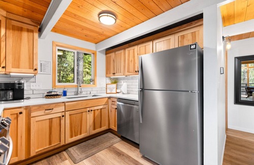 Black Butte Ranch Cabina | Black Butte Ranch: Modern Cabin Retreat, sleeps 8