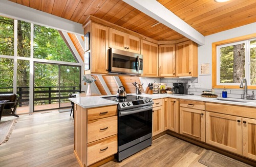 Black Butte Ranch Cabina | Black Butte Ranch: Modern Cabin Retreat, sleeps 8