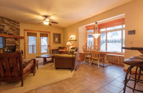 Whitefish Apartamento | Black Diamond #1B