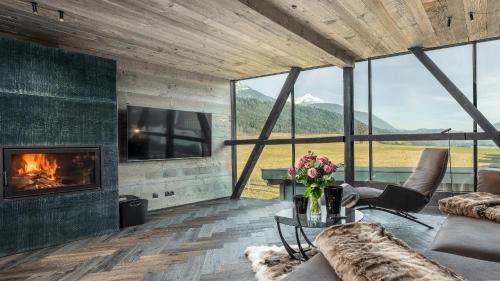 Mils Chalet De Esquí | Black Diamond Chalet