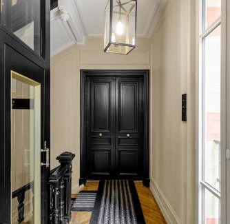 Champs-Elysees Apartamento | Black Door