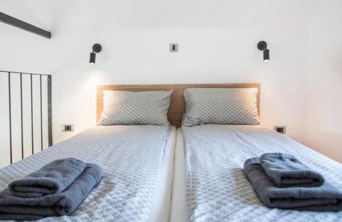 Vrdnik Casa | Black Emerald - Vrdnik