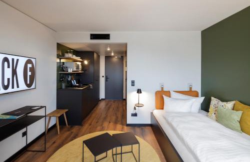 Bruhl-Guterbahnhof Apartamento | Black F House - Serviced Apartments