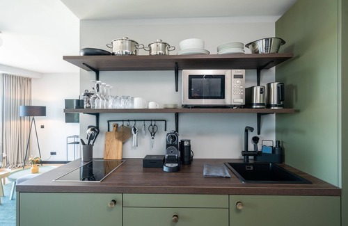 Bruhl-Guterbahnhof Apartamento | Black F Tower - Serviced Apartments