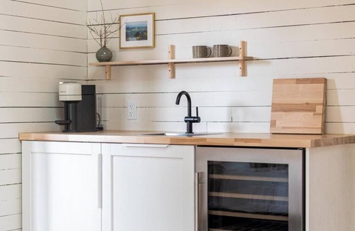 Mahone Bay Cabina | Black Forest Cabins