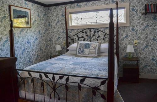 Bar Harbor Cama Y Desayuno | Black Friar Inn and Pub