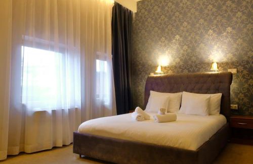 Chorzow Casa | Black Gold Center
