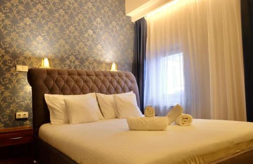 Chorzow Casa | Black Gold Center