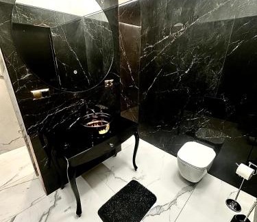 Radom Apartamento | Black House A